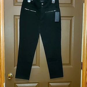 Black Capri skinny pant